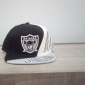 Oakland raiders snapback